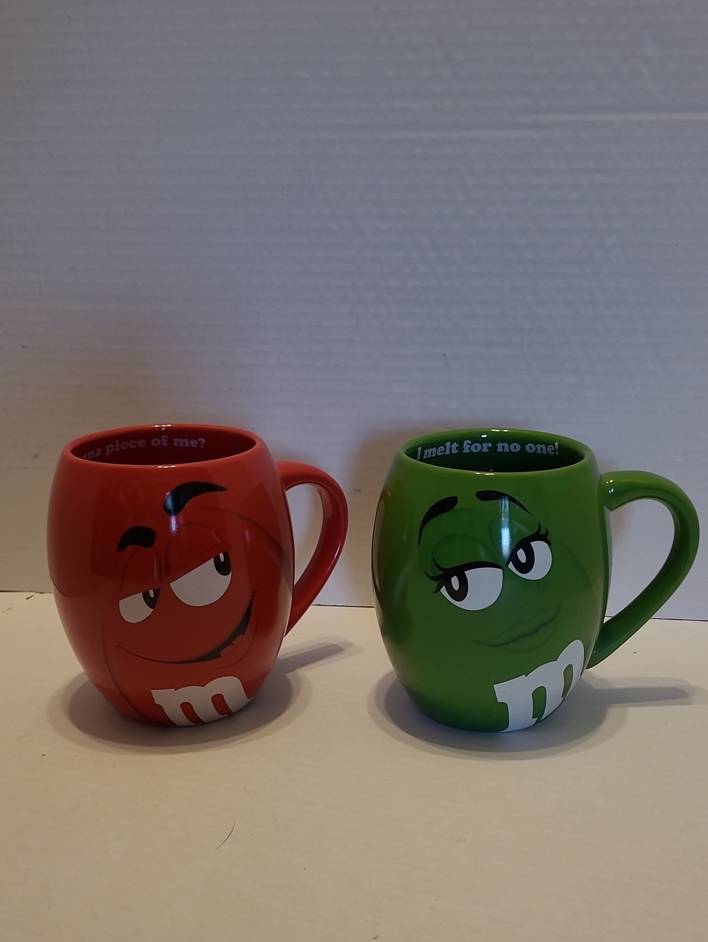 M&M'S WORLD Red (2013) and Green (2016) Character Ceramic Mugs GUC